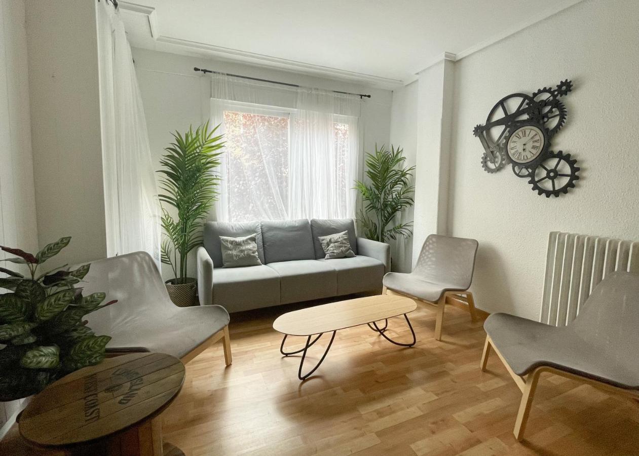 Az The Bridge Hostel - Coliving 사라고사 외부 사진