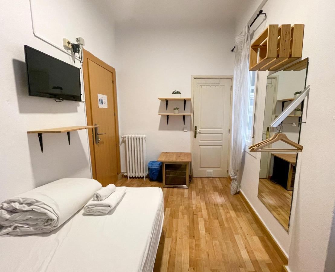 Az The Bridge Hostel - Coliving 사라고사 외부 사진