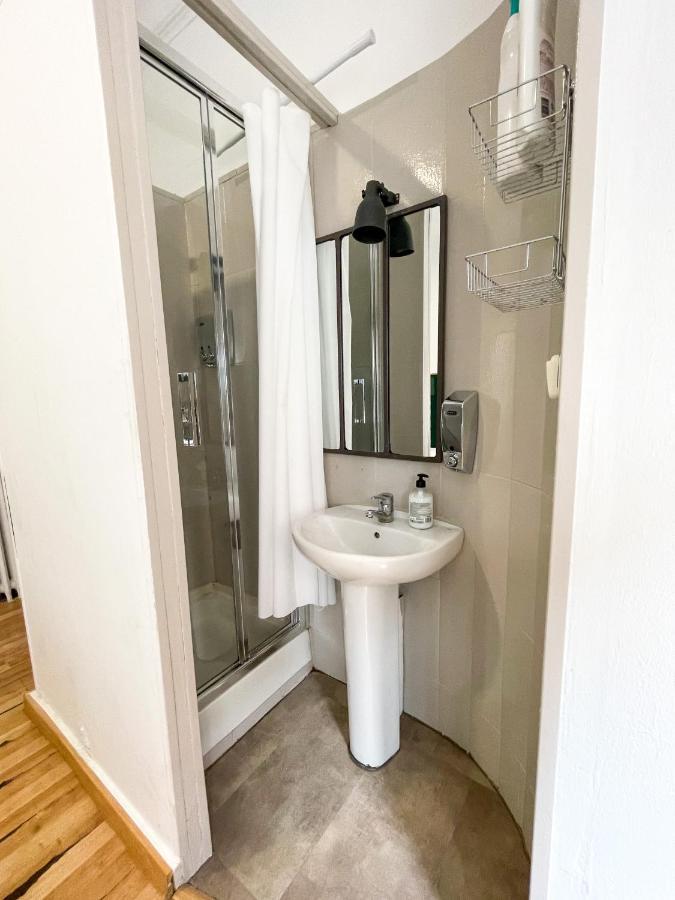 Az The Bridge Hostel - Coliving 사라고사 외부 사진