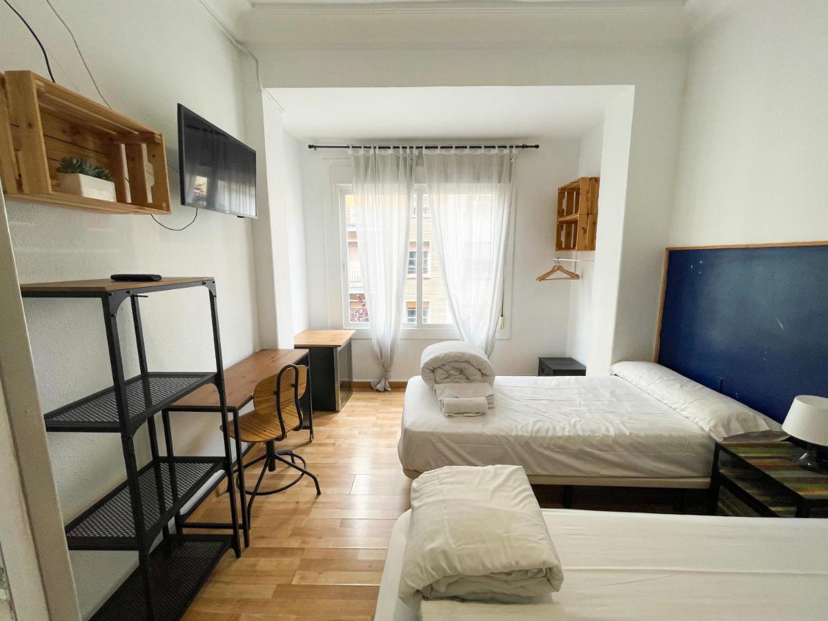 Az The Bridge Hostel - Coliving 사라고사 외부 사진